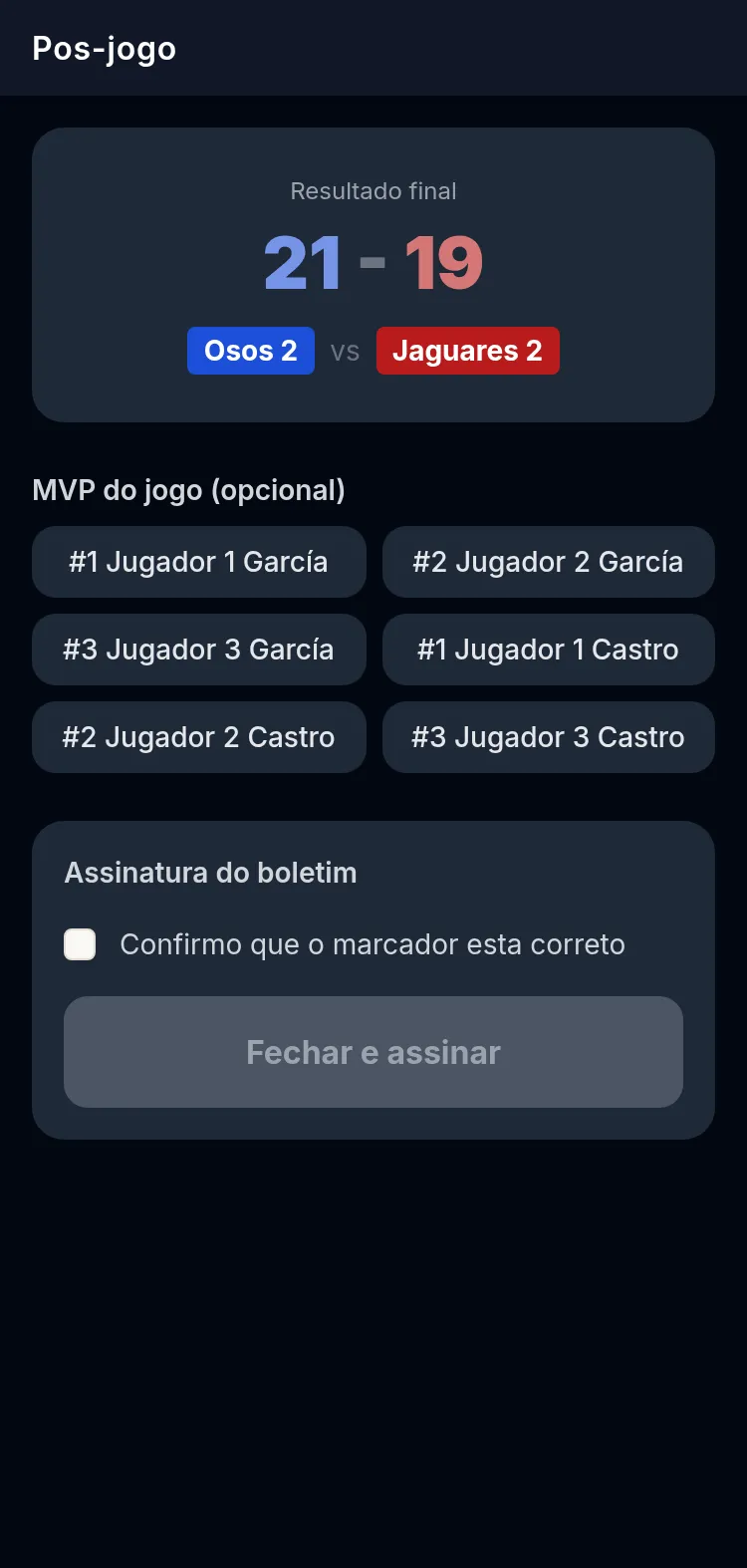 Ecrã de pós-jogo da Scorer APP num telemóvel: o resultado final com as duas equipas, a lista de jogadores para escolher o MVP e o bloco de assinatura da ata com a caixa de confirmação do marcador.