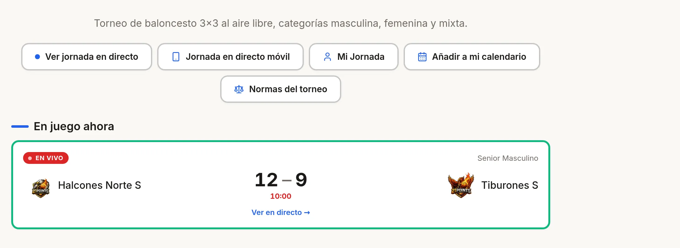 Página pública de un evento: cabecera con la marca del club, nombre y fechas del torneo, botones de jornada en directo y calendario, y un partido «En juego ahora».